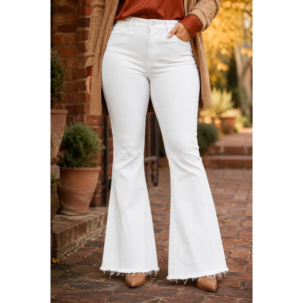 Mother The Weekender Fray Jeans White Fairest Of Them All Flare Raw hem 28